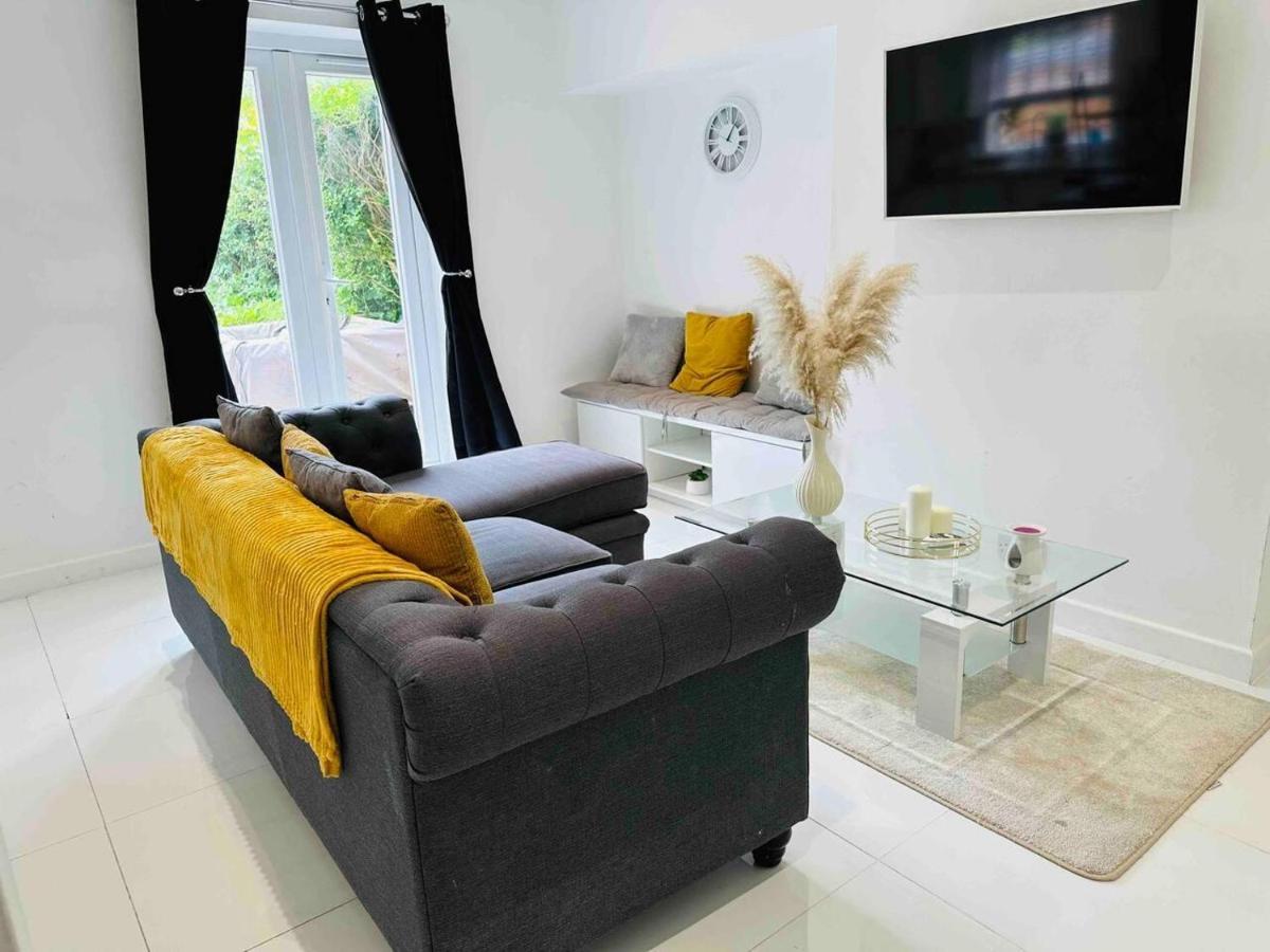 נוטינגהאם Charming 3-Bed Home Minutes From City Centre מראה חיצוני תמונה