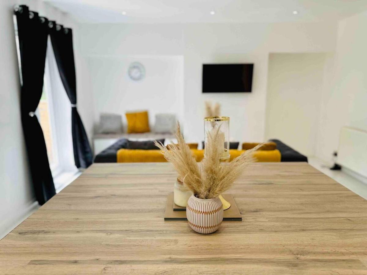 נוטינגהאם Charming 3-Bed Home Minutes From City Centre מראה חיצוני תמונה